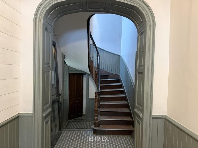APPARTEMENT 2 PIÈCES 42M2 À RÉNOVER VANNES ST.PATERN
