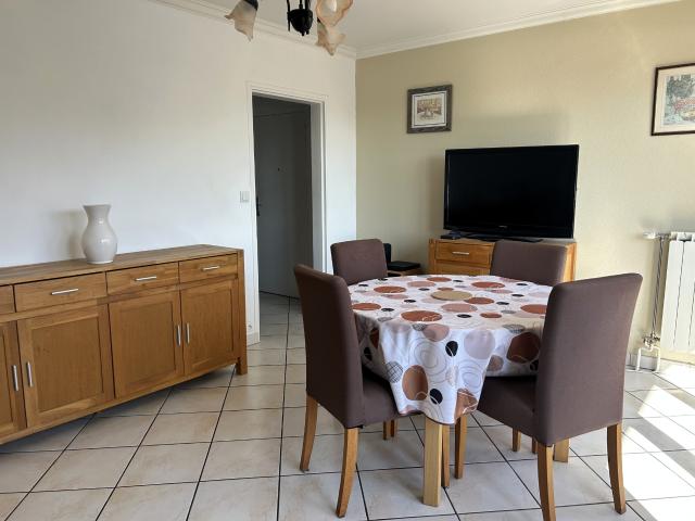 Appartement 2 pièces, 47 m2 habitables, avec cave et balcon
