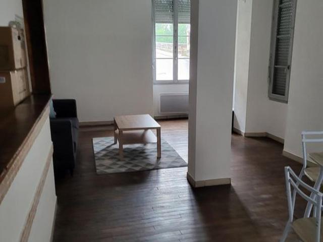 Appartement 2 pièces, 47 m² à louer à Villeneuve sur Yonne 89500