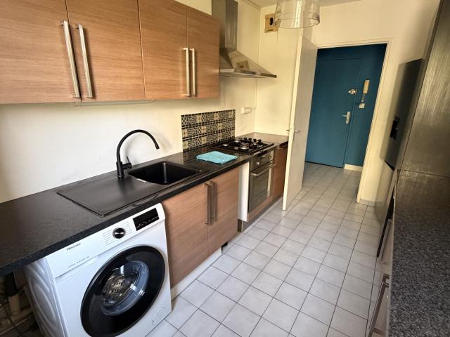 Appartement 2 pièces, 47 m² à louer à Aubagne 13400