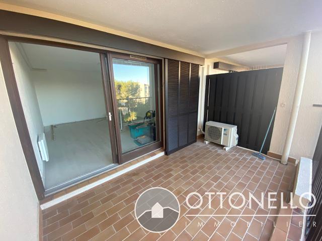 Appartement 2 pièces, 47 m² à louer à Fréjus 83370
