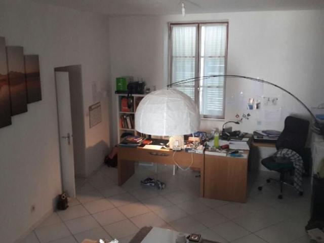 Appartement 2 pièces, 47 m² à louer à Nîmes 30000