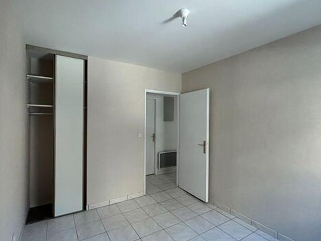 Appartement 2 pièces 47m2 REIMS 610 euros