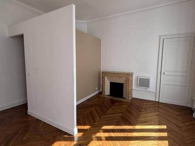 Appartement 2 pièces 44000 Nantes Centre ville Réf: 11026