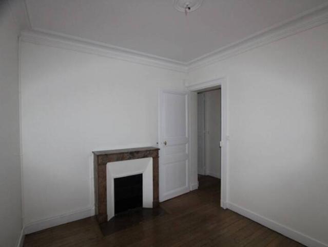 Appartement 2 pièces 44000 Nantes Centre ville Réf: 12039