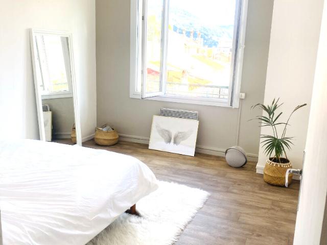 Appartement 2 pièces, 44 m² à louer à Toulon 83000