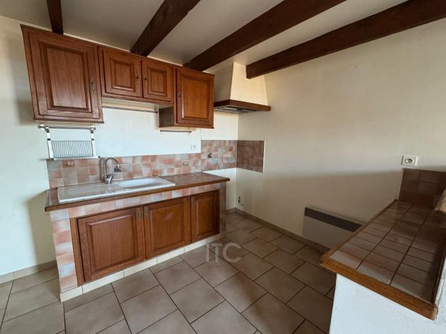 Appartement 2 pièces, 44 m² à louer à Trets 13530