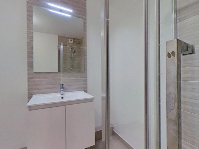 Appartement 2 pièces, 44 m² à louer à Lyon 8 69008