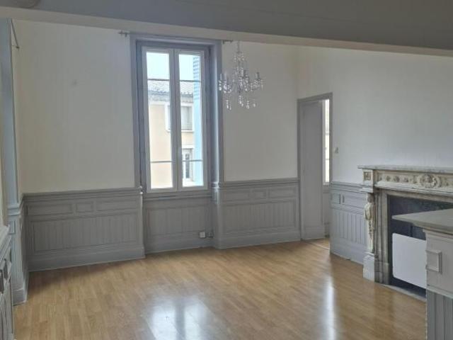 Appartement 2 pièces, 44 m² à louer à Montélimar 26200