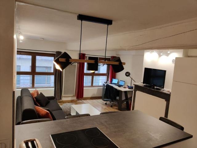 Appartement 2 pièces, 45 m² à louer à Lyon 1 69001