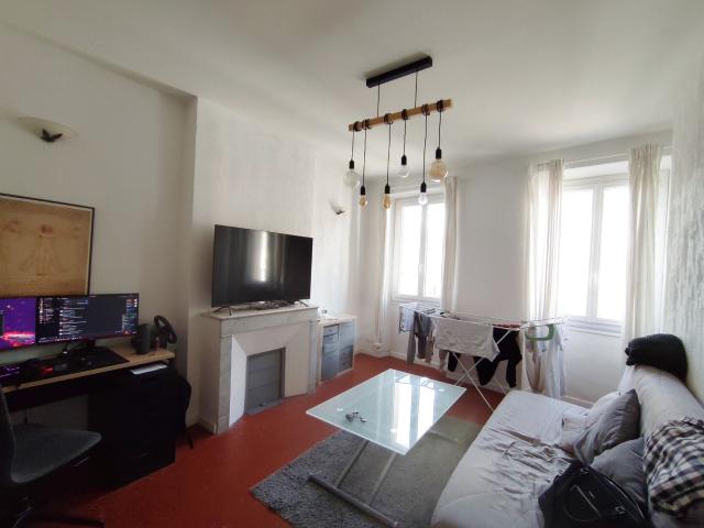 Appartement 2 pièces, 45 m² à louer à Marseille 1 13001