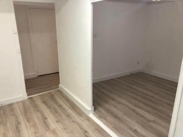 Appartement 2 pièces, 45 m² à louer à Marseille 6 13006