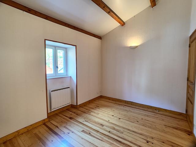Appartement 2 pièces, 45 m² à louer à Montaigut le Blanc 63320