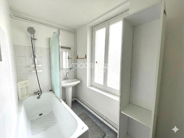 Appartement 2 pièces, 45 m² à louer à Montville 76710