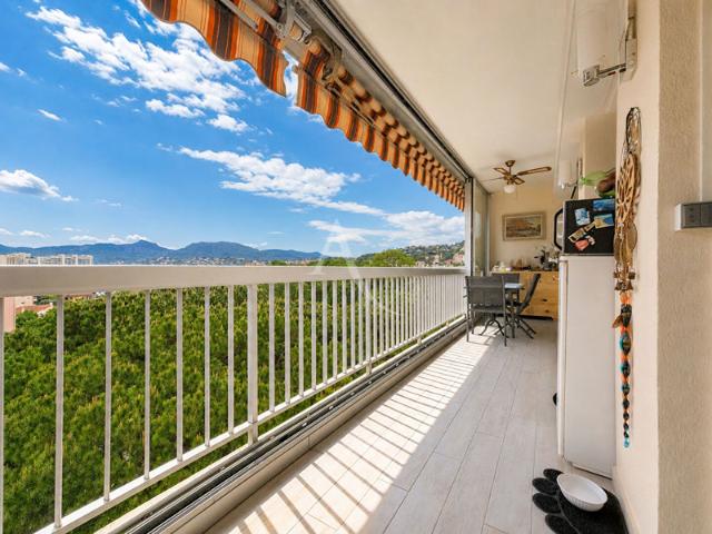 Appartement 2 pièces 45M² en dernier étage à Mandelieu