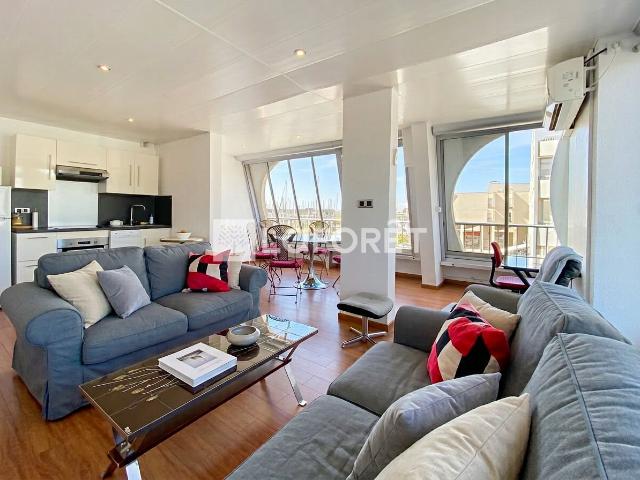 Appartement 2 pièces 46.2 m2 avec vue sur la marina, parking. 46m² Le Grau du Roi