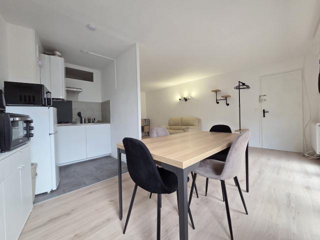 Appartement 2 pièces, 46 m² à louer à Bordeaux 33200
