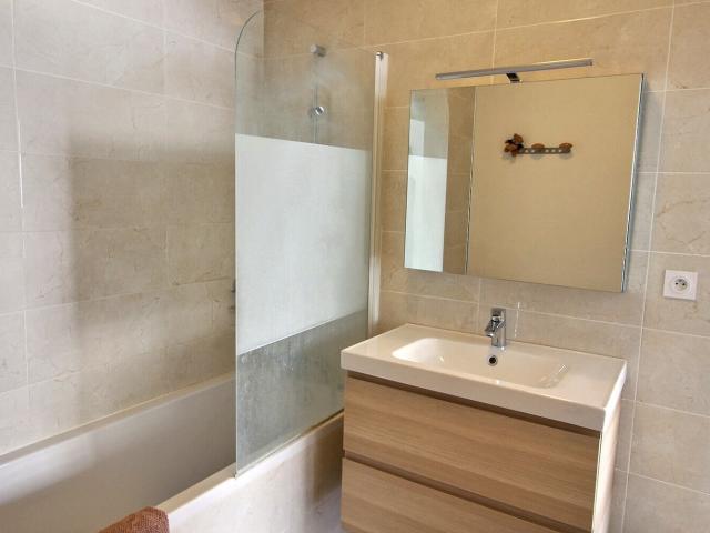 Appartement 2 pièces, 46 m² à louer à Marseille 8 13008