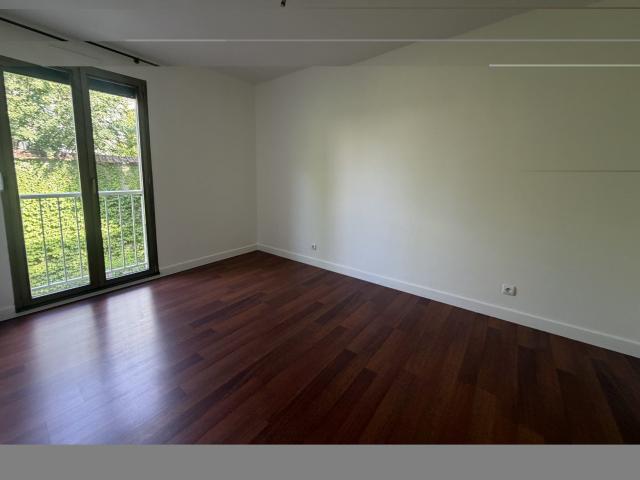 Appartement 2 pièces, 46 m² à louer à Reims 51100