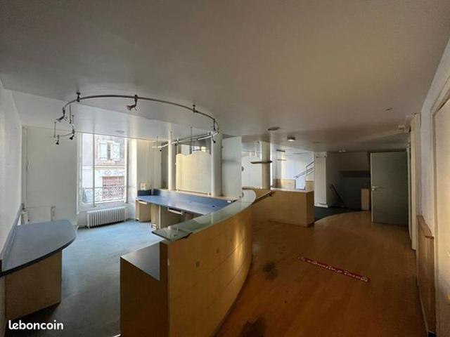 Appartement 2 pièces 482 m²