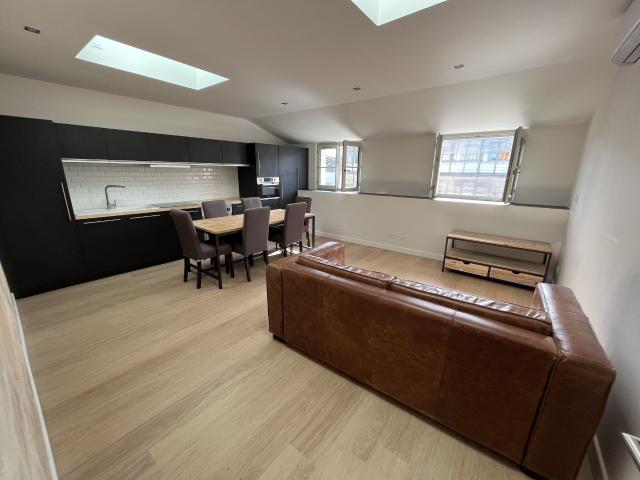 Appartement 2 pièces, 48 m² à louer à Bordeaux 33000