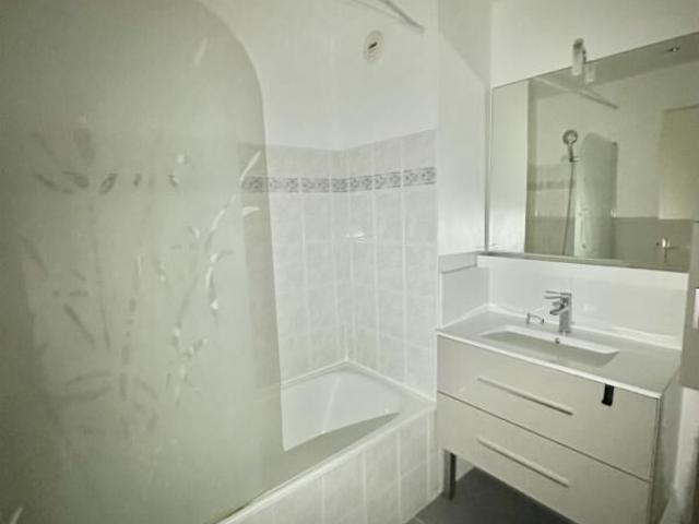 Appartement 2 pièces, 48 m² à louer à Castelginest 31780
