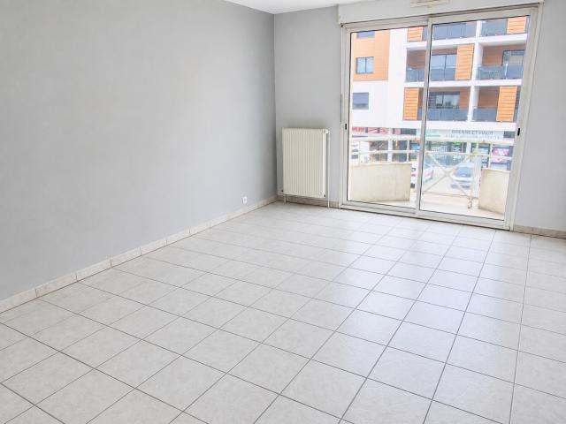 Appartement 2 pièces, 48 m² à louer à Luc la Primaube 12450