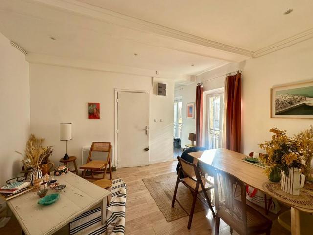 Appartement 2 pièces, 48 m² à louer à Marseille 6 13006
