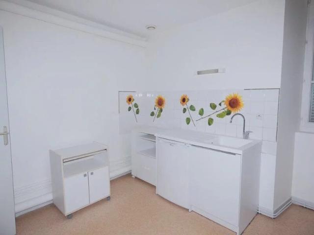 Appartement 2 pièces, 48 m² à louer à Saint Gaultier 36800