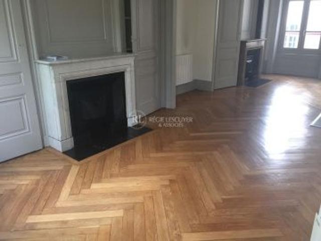 Appartement 2 pièces 49.92 m²