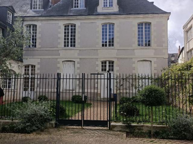 Appartement 2 pièces, 49 m² à louer à Tours 37000