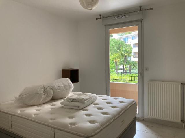 Appartement 2 pièces, 49 m² à louer à Venelles 13770