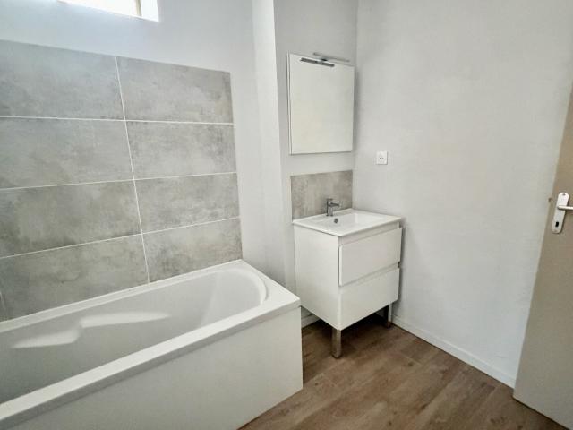Appartement 2 pièces, 49 m² à louer à Villefranche de Rouergue 12200
