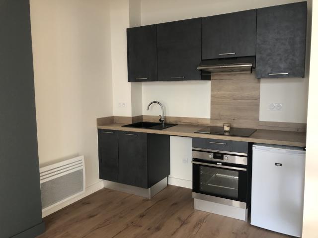 Appartement 2 pièces, 49 m² à louer à Bordeaux 33800