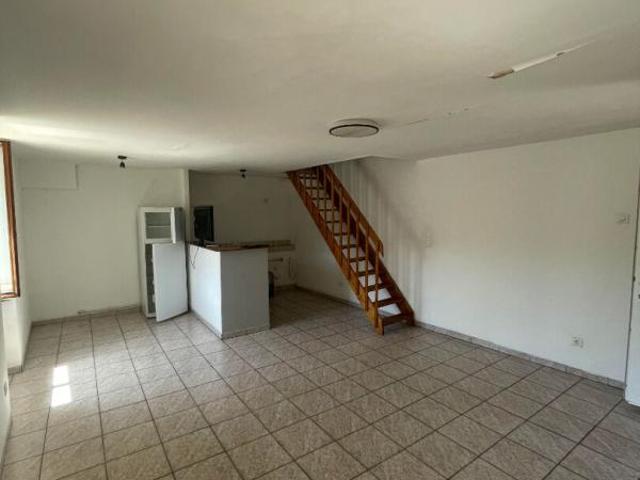 Appartement 2 pièces, 49 m² à louer à Dampierre sur Salon 70180