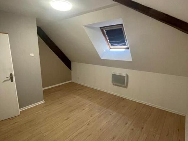 Appartement 2 pièces, 49 m² à louer à Dampierre sur Salon 70180