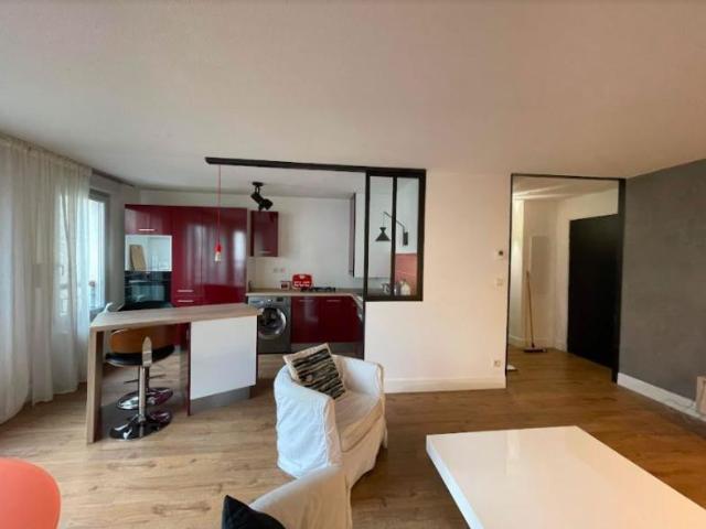 Appartement 2 pièces, 49 m² à louer à Lyon 7 69007