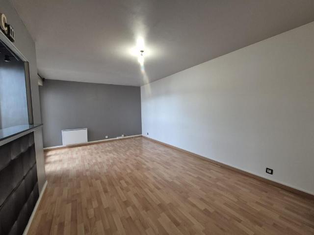 Appartement 2 pièces, 49 m² à louer à Pontoise 95300