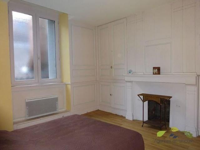 Appartement 2 pièces, 49 m² à louer à Saint Léonard de Noblat 87400