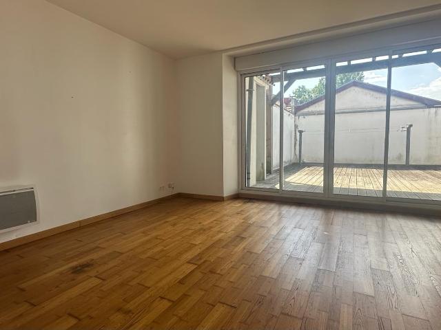 Appartement 2 pièces, 49 m² à louer à Saint Palais 64120