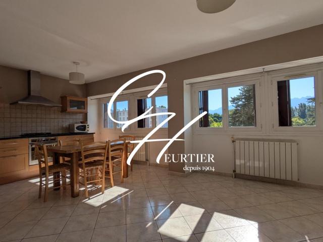 Appartement 2 pièces, 53 m² à louer à Seyssinet Pariset 38170