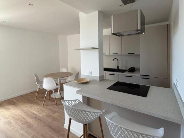 Appartement 2 pièces, 50 m² à louer à Gex 01170