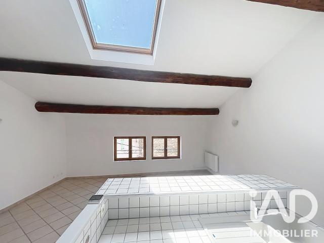 Appartement 2 pièces, 50 m² à louer à Lambesc 13410
