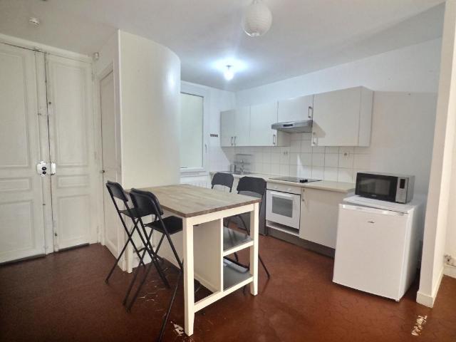 Appartement 2 pièces, 50 m² à louer à Marseille 6 13006