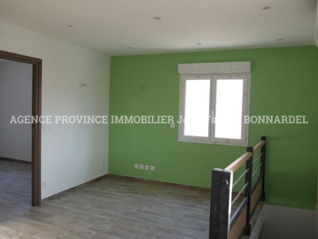 Appartement 2 pièces, 50 m² à louer à Sainte Cécile les Vignes 84290