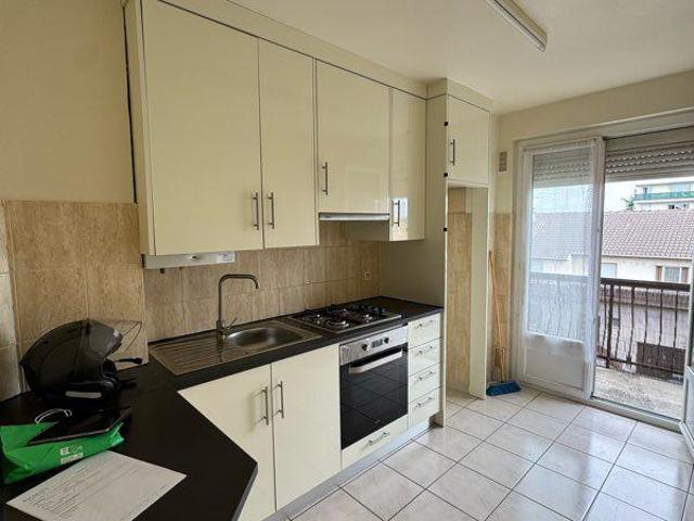 Appartement 2 pieces 50m2 dans petite residence
