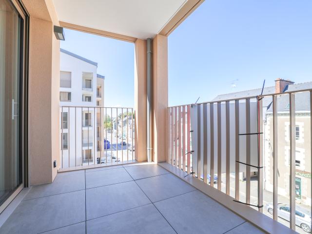 Appartement 2 Pieces 51 m2 vitre