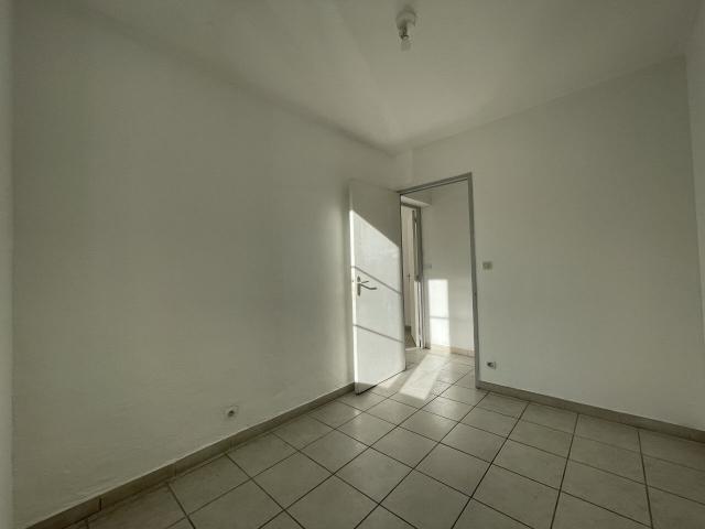 Appartement 2 pièces, 51 m² à louer à Aubagne 13400