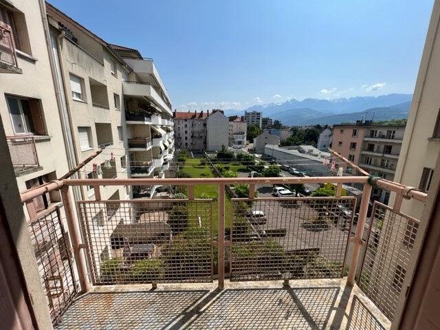 Appartement 2 pièces, 51 m² à louer à Grenoble 38000