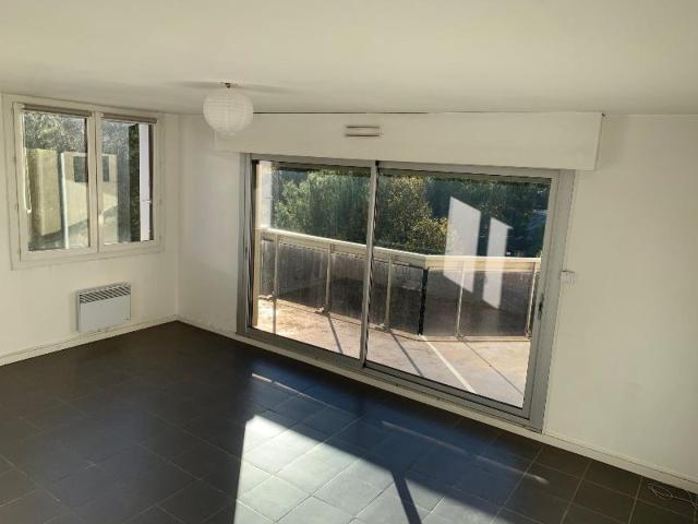 Appartement 2 pièces, 51 m² à louer à Marseille 8 13008